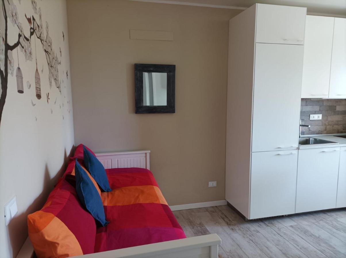 Lake View Studio Flat Riva del Garda Esterno foto